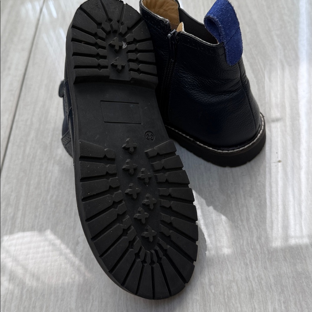 Mini Boden Navy Leather Chelsea Boots - Picture 2 of 7